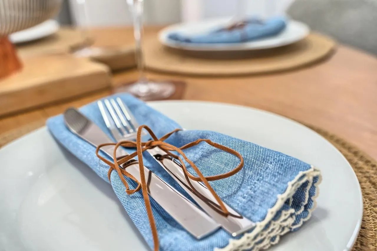 アパート Adriatic Retreat Meje, 4 Min Walk To The Beach スプリト